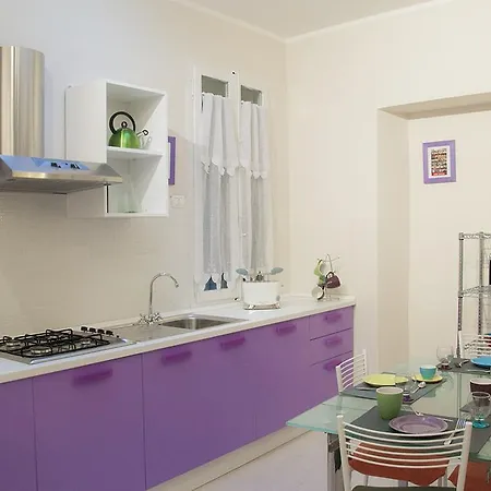 Wonderland House Appartamento Foligno